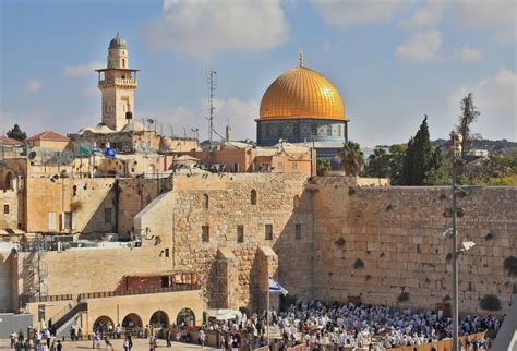 50 Facts about Jerusalem .